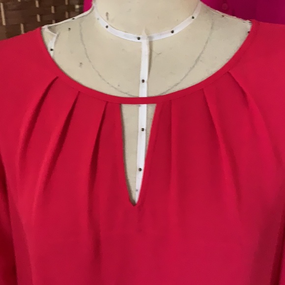 Express 3/4 sleeve blouse - Picture 4 of 5